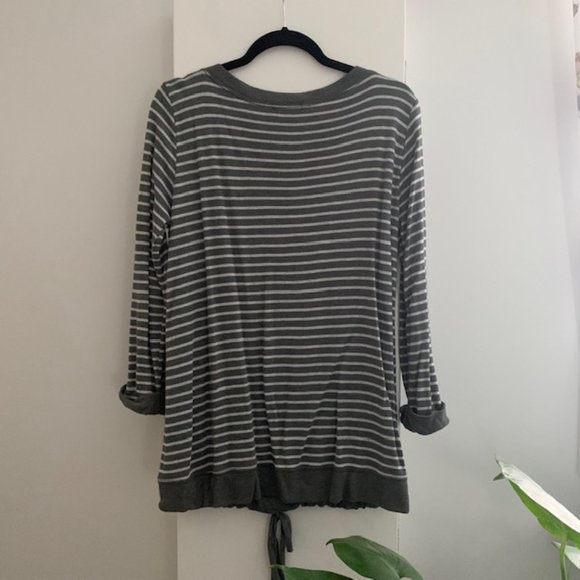 Pink Clover Womens Top - Picture 2 of 3